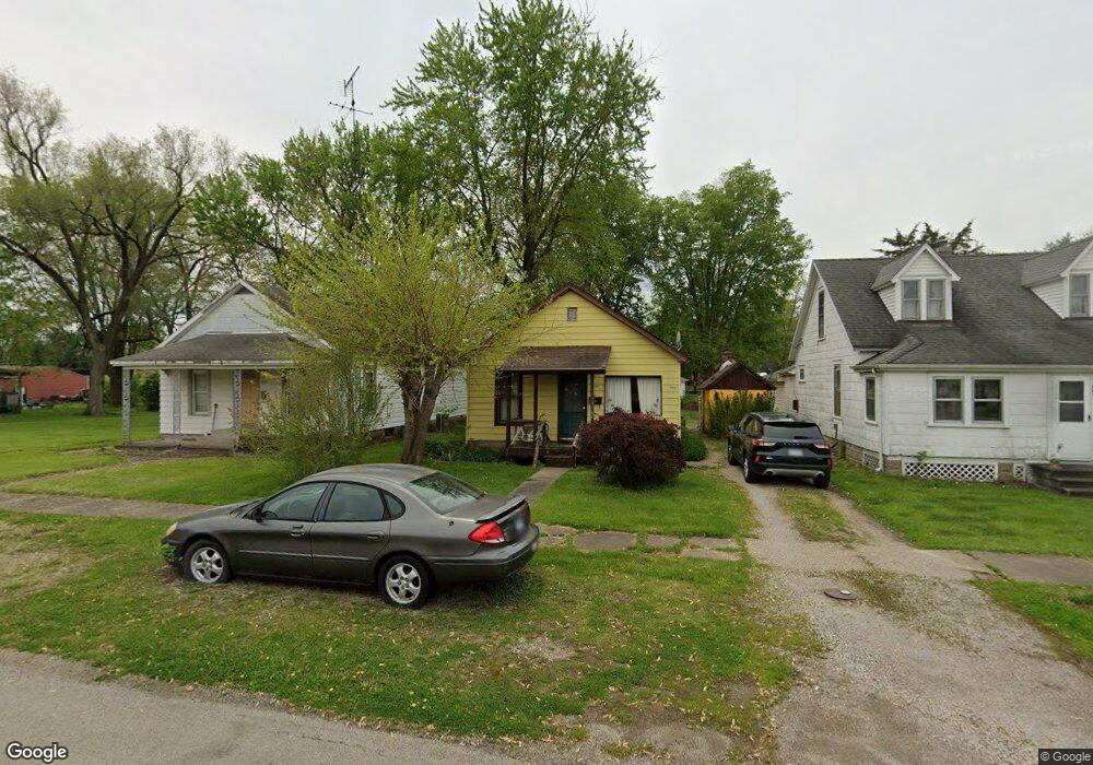 605 Oklahoma Ave, Lincoln, IL 62656 - photo 1