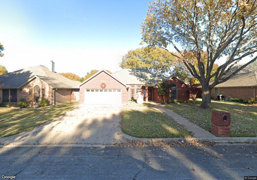 7024 Leaning Oak Dr, North Richland Hills, TX 76182 - photo 1