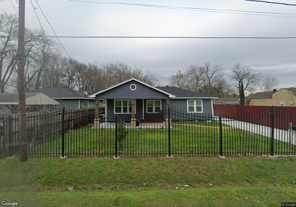7702 Bauman Rd, Houston, TX 77022 - photo 1