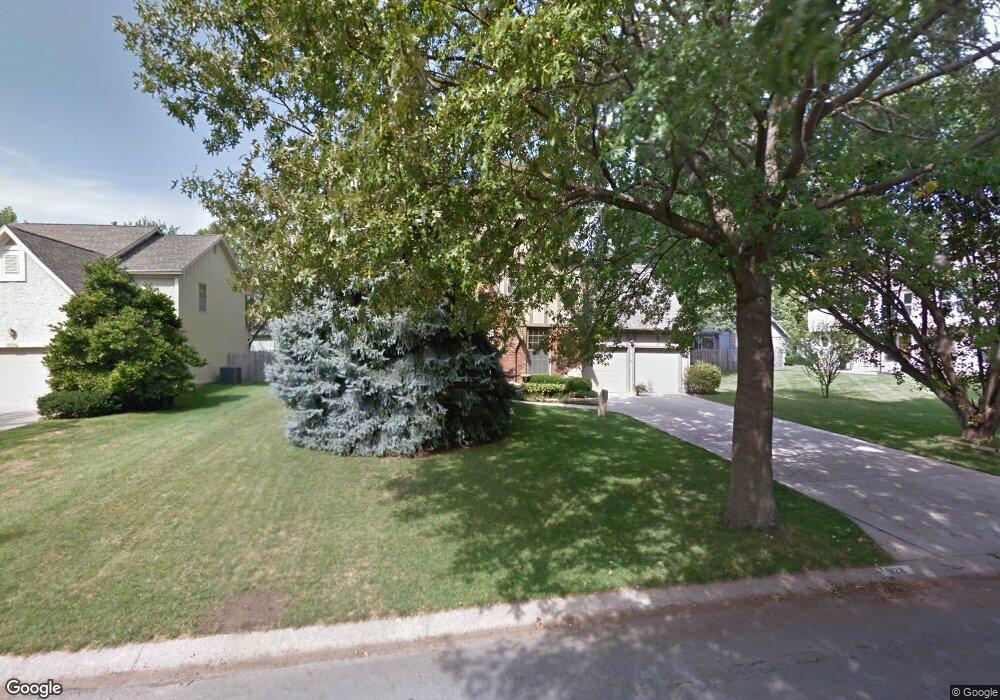 9128 Tomashaw St, Lenexa, KS 66219 - photo 1