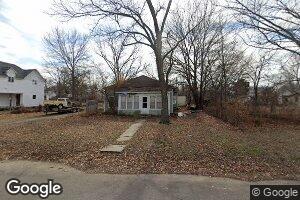 102 E Orange Ave, Caney, KS 67333