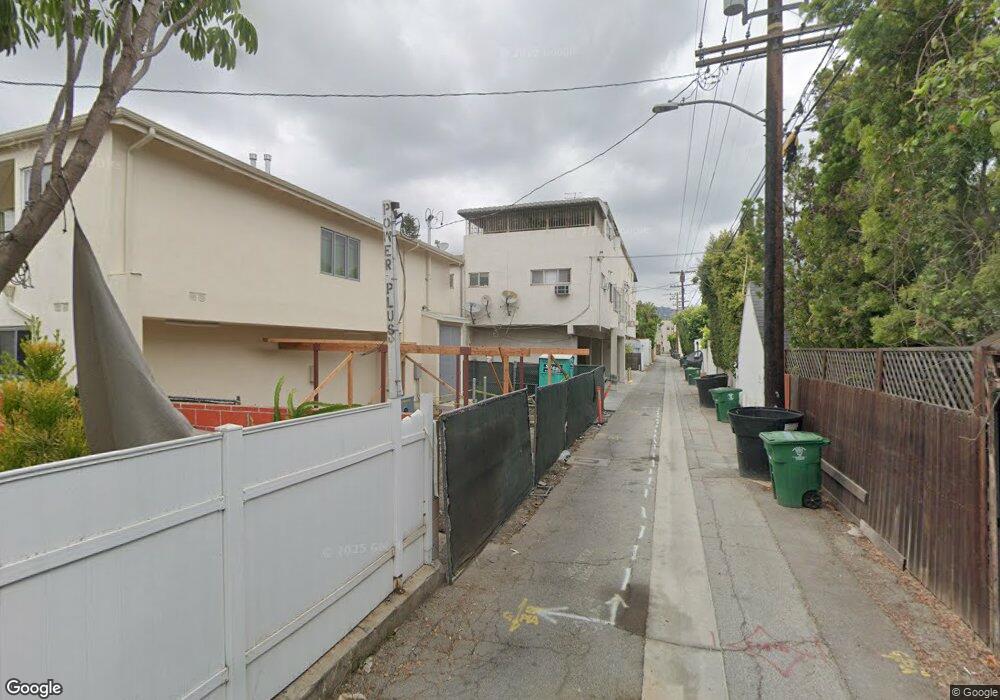 228 S Doheny Dr unit 2, Beverly Hills, CA 90211 - photo 1