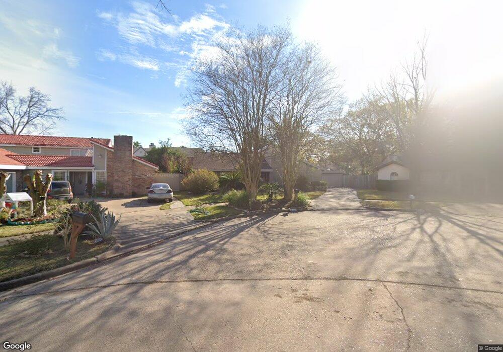 6123 Vinewood Dr, Houston, TX 77088 - photo 1