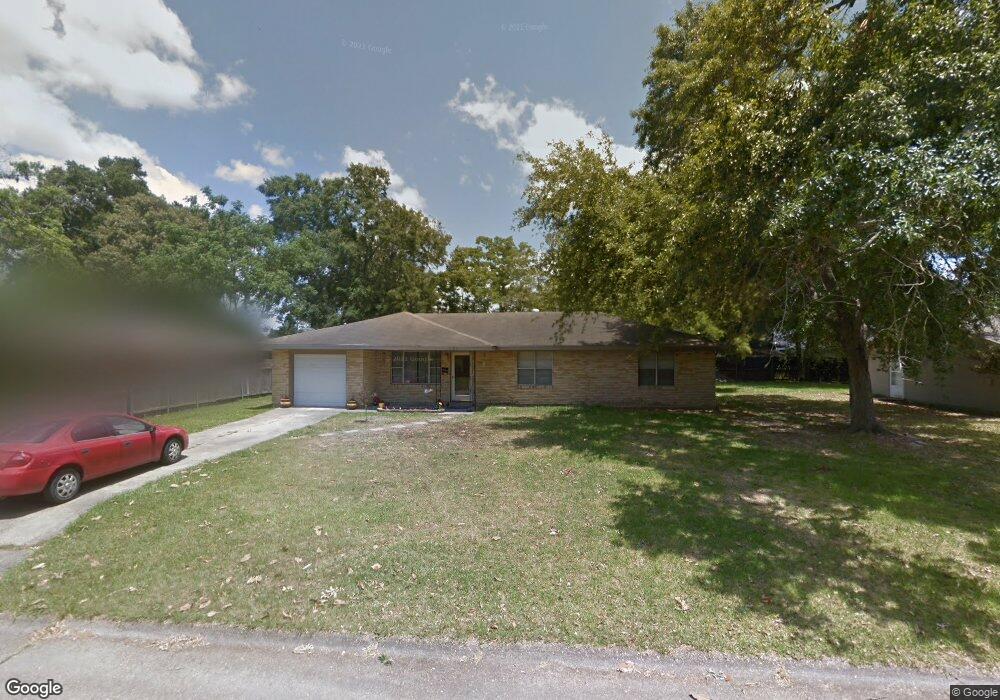 121 Crestwood St, Lake Charles, LA 70605 - photo 1