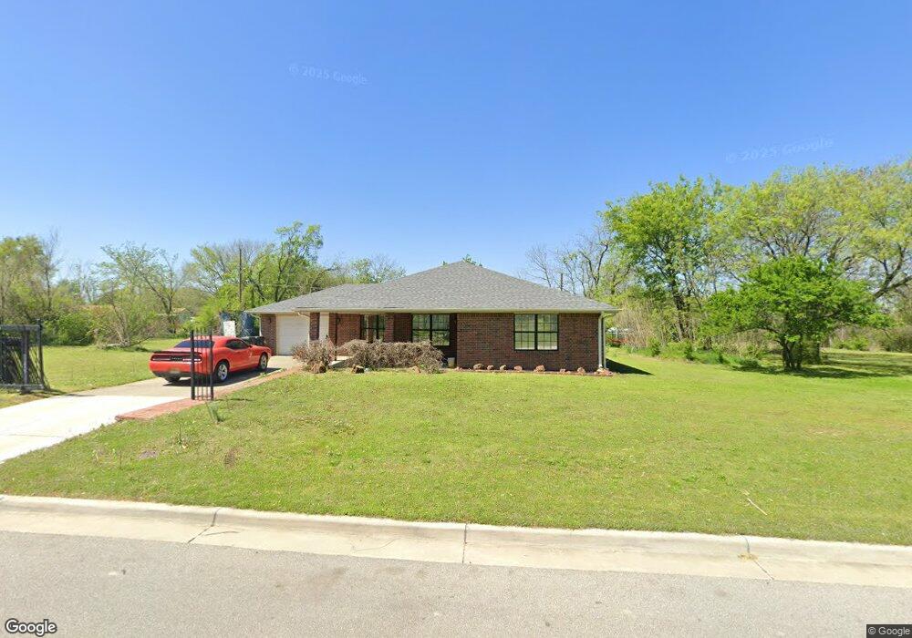 720 N Hickory St, Sapulpa, OK 74066 - photo 1