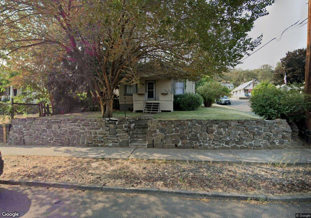 700 E 13th St, the Dalles, OR 97058 - photo 1