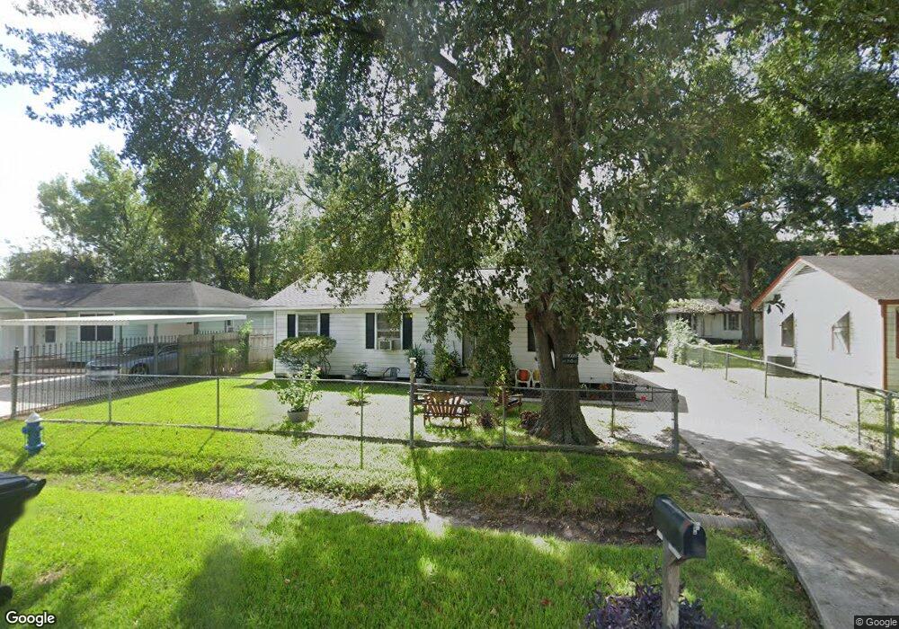 7042 Jay St, Houston, TX 77028 - photo 1