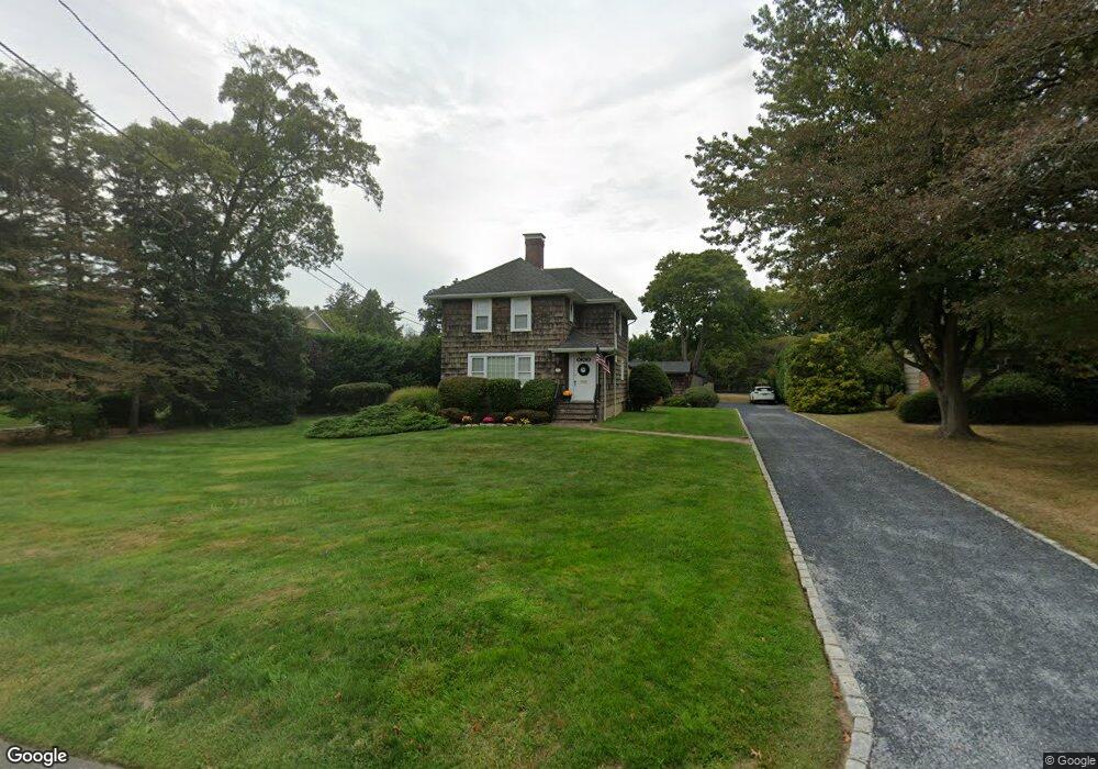 290 Cedar Ave, Islip, NY 11751 - photo 1