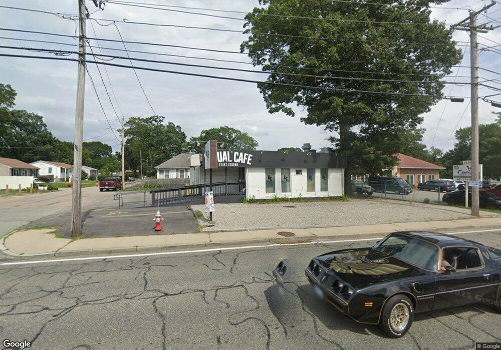 2028 Warwick Ave, Warwick, RI 02889 - photo 1