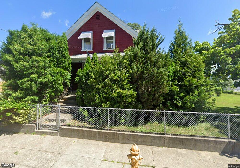 215 Morris Ave, Pawtucket, RI 02860 - photo 1