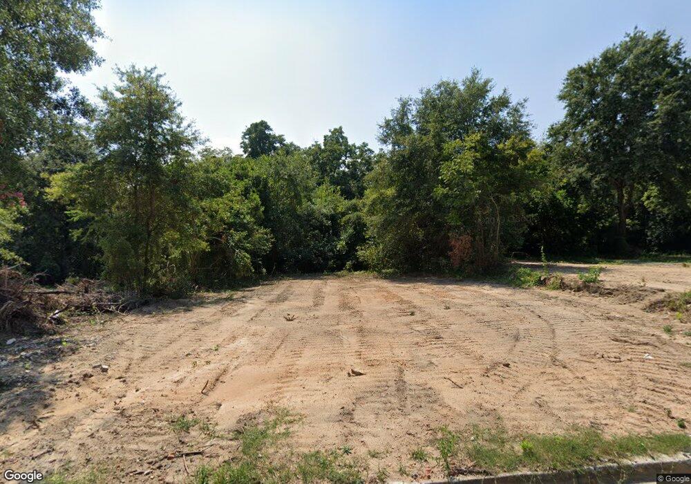 1658 Chestnut St, Macon, GA 31201 - photo 1