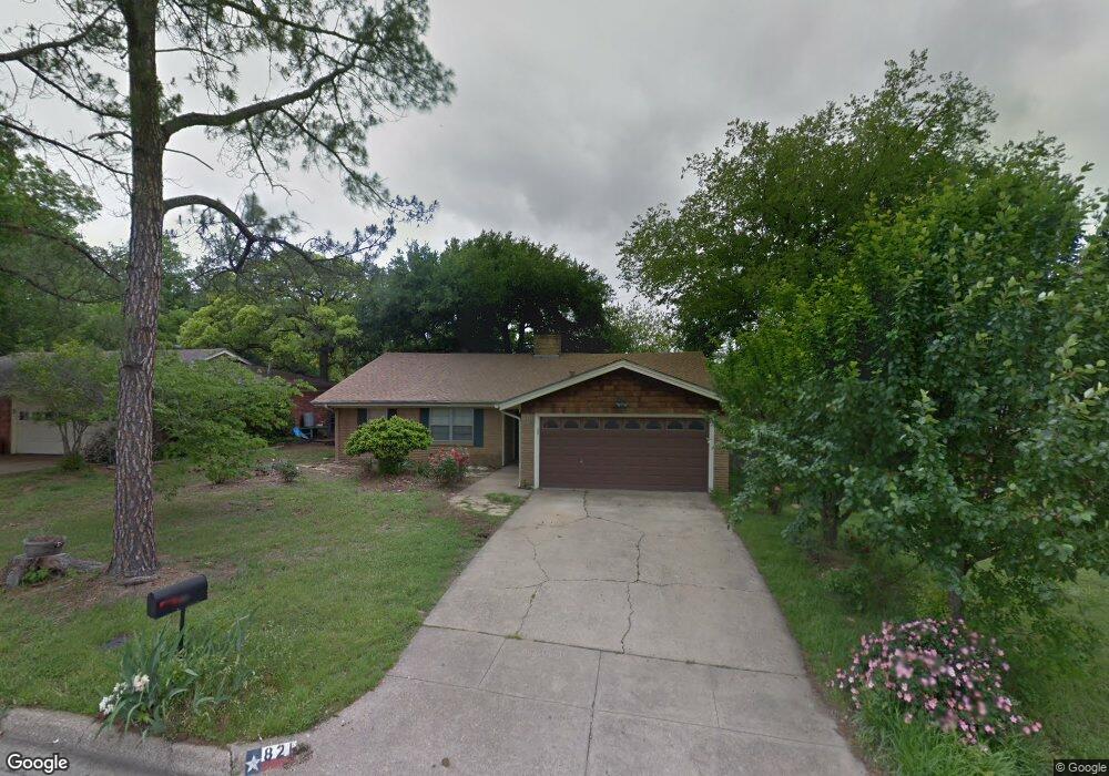821 W Redbud Dr, Hurst, TX 76053 - photo 1