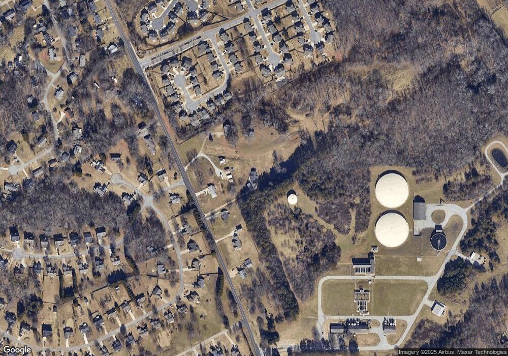 5688 Jim Crow Rd, Flowery Branch, GA 30542 - photo 1