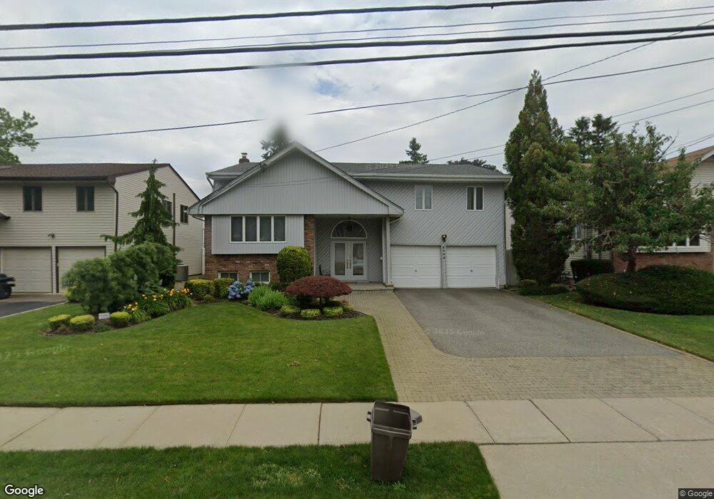 2062 Ellen Dr, Merrick, NY 11566 - photo 1