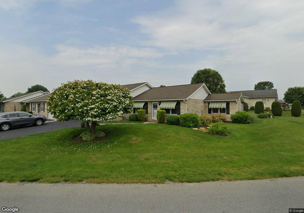 2419 Mccleary Dr, Chambersburg, PA 17201 - photo 1