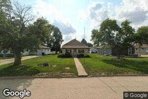 606 N 3rd St, Plainview, NE 68769