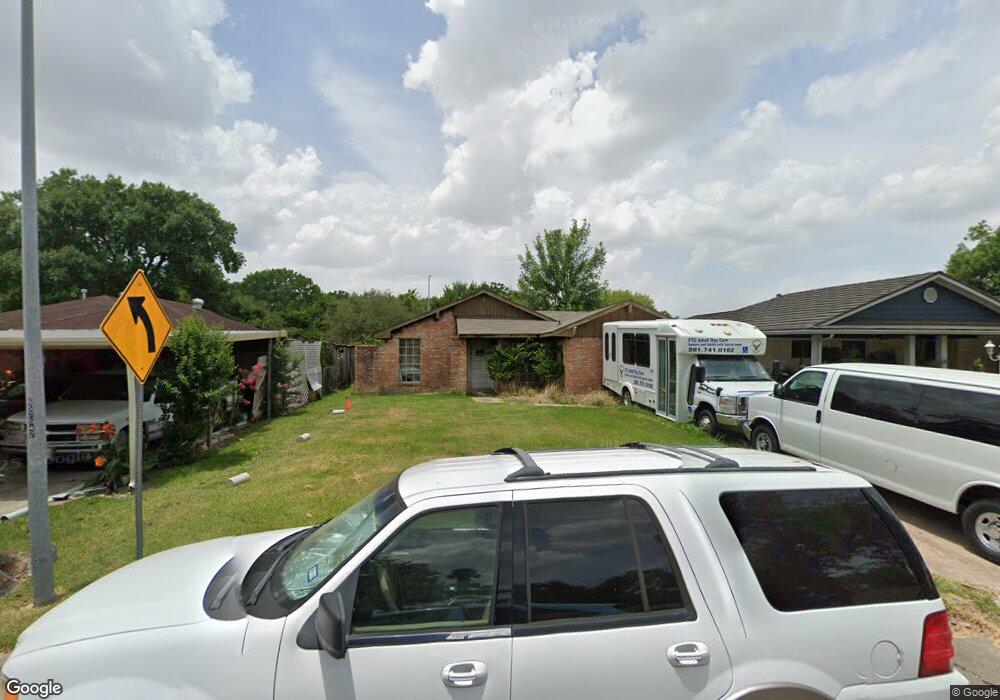 5423 Yorkdale Dr, Houston, TX 77091 - photo 1