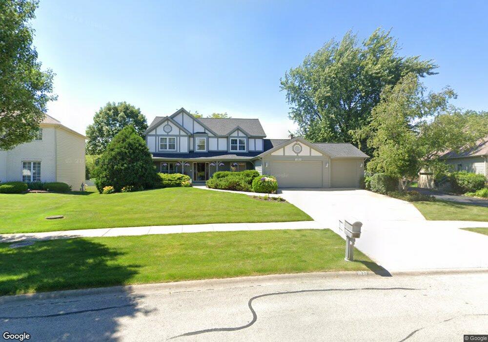 1837 Morgan Cir, Naperville, IL 60565 - photo 1