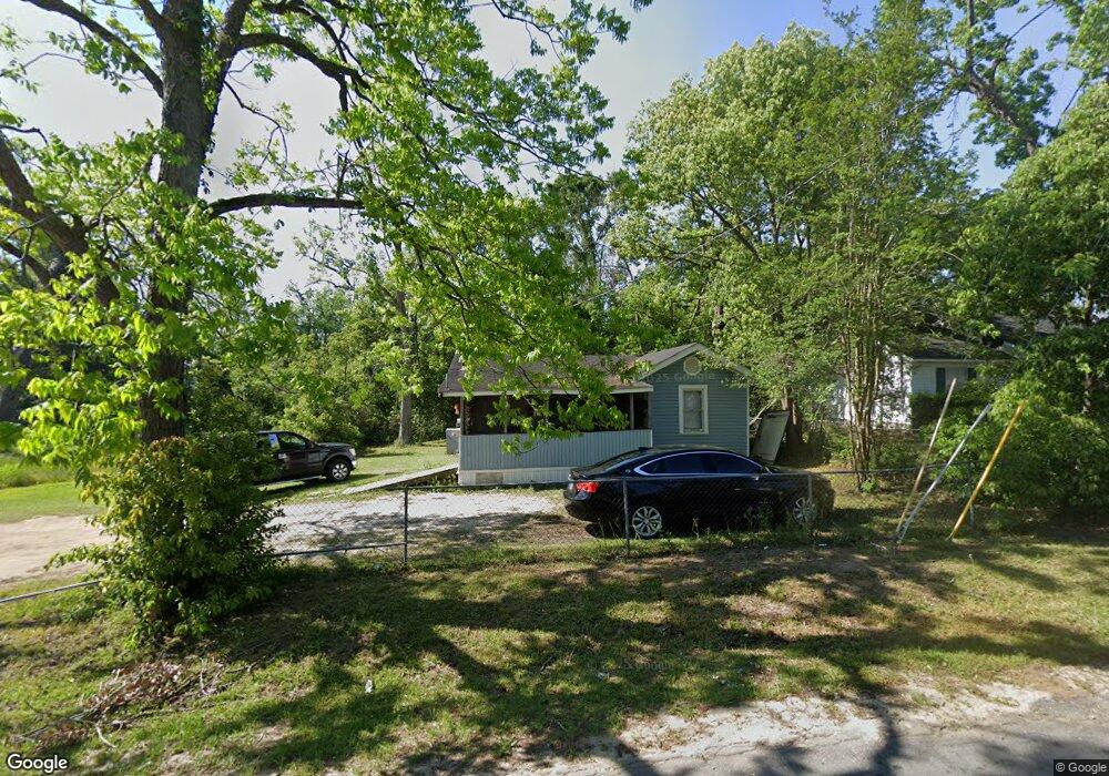 928 Ethel St, Douglas, GA 31533 - photo 1