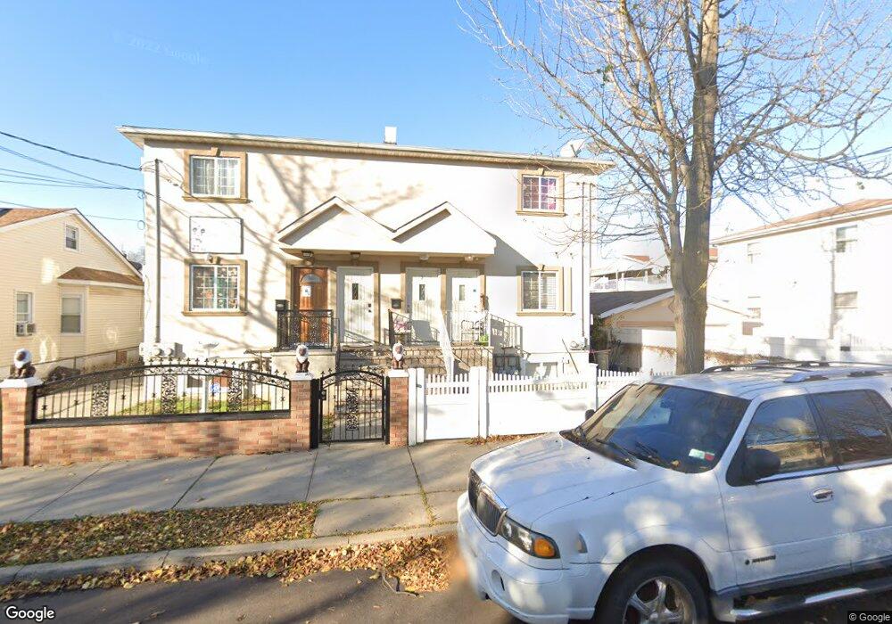 15049 119th Rd, Jamaica, NY 11434 - photo 1