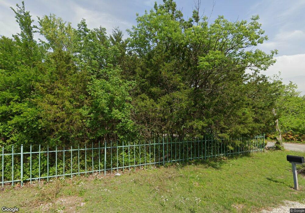 623 Lakeview Dr, Denison, TX 75020 - photo 1