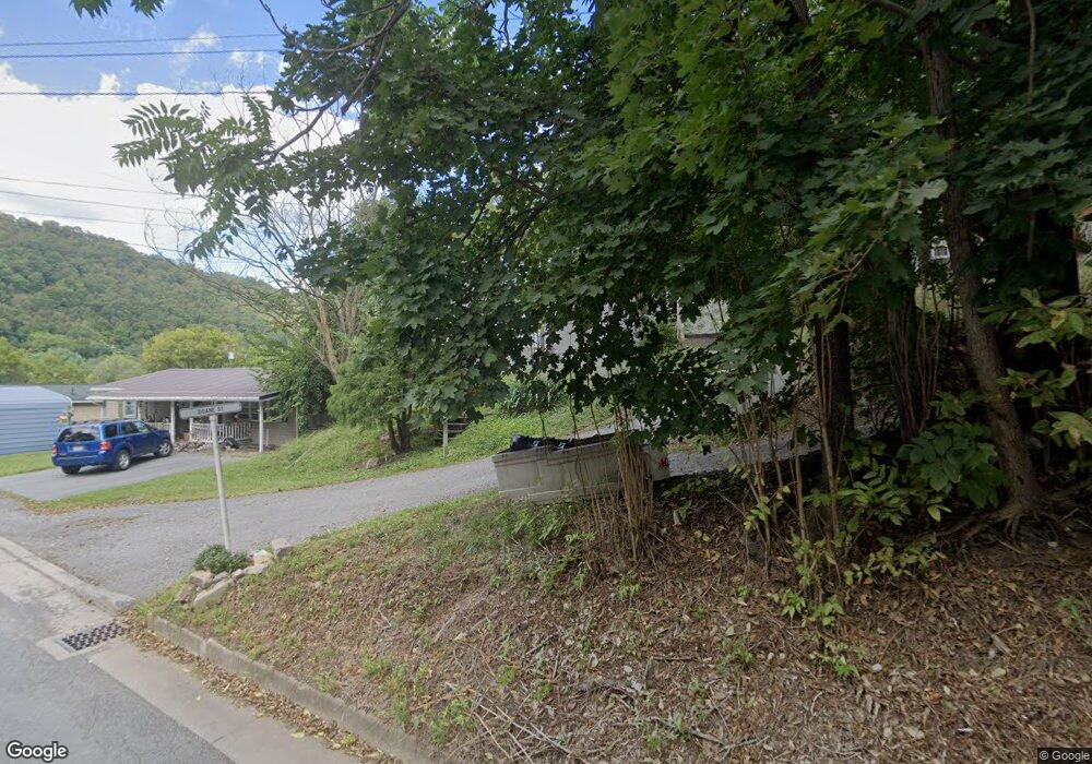 3 Duane Ln, Berkeley Springs, WV 25411 - photo 1