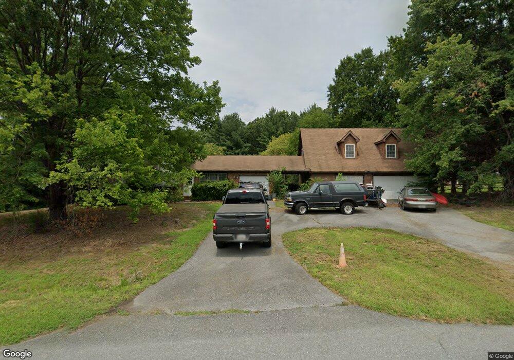 10996 Horseshoe Dr, Frederick, MD 21701 - photo 1