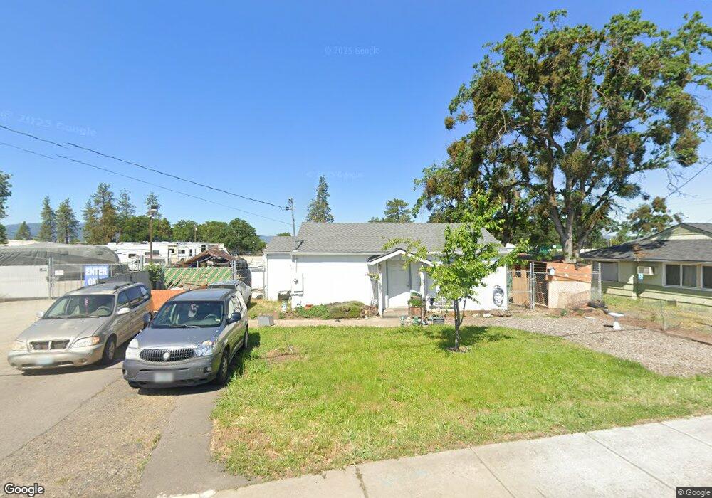 4913 Table Rock Rd, Central Point, OR 97502 - photo 1