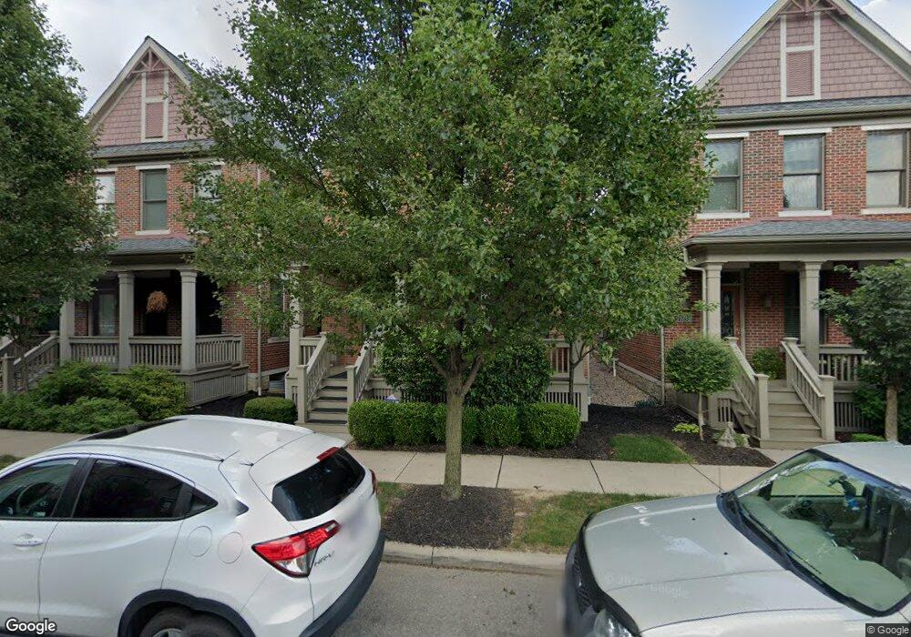 1042 Harrison Park Place, Columbus, OH 43201 - photo 1