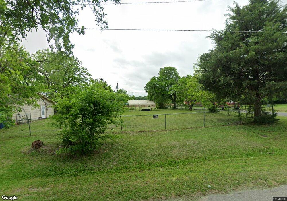 701 E Decatur St, Ennis, TX 75119 - photo 1