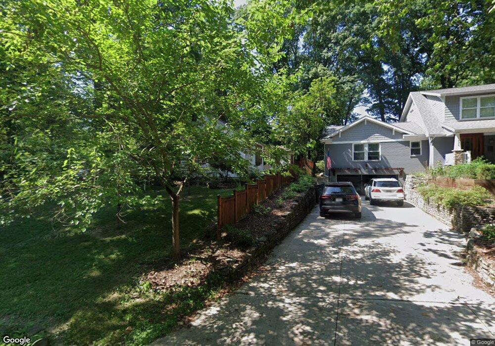 220 Canyon Dr, Columbus, OH 43214 - photo 1