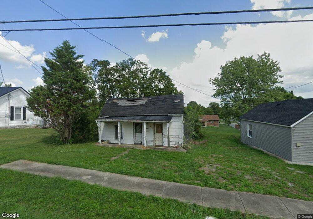 519 N Main St, Harrodsburg, KY 40330 - photo 1