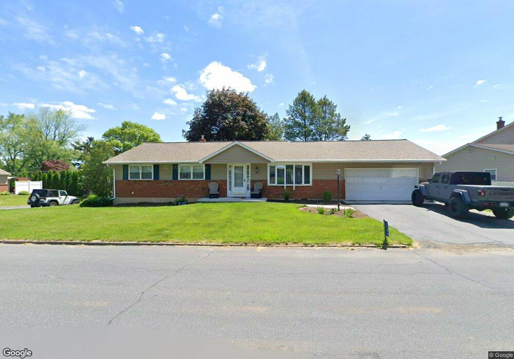 1299 Walnut Ln, Macungie, PA 18062 - photo 1