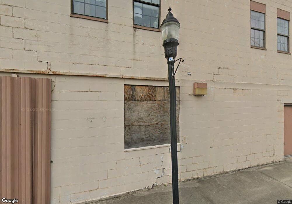 36 S College St unit 202, MacClenny, FL 32063 - photo 1