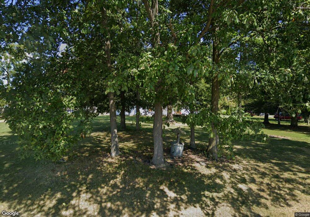 8320 W Deaver Rd, Columbus, IN 47201 - photo 1