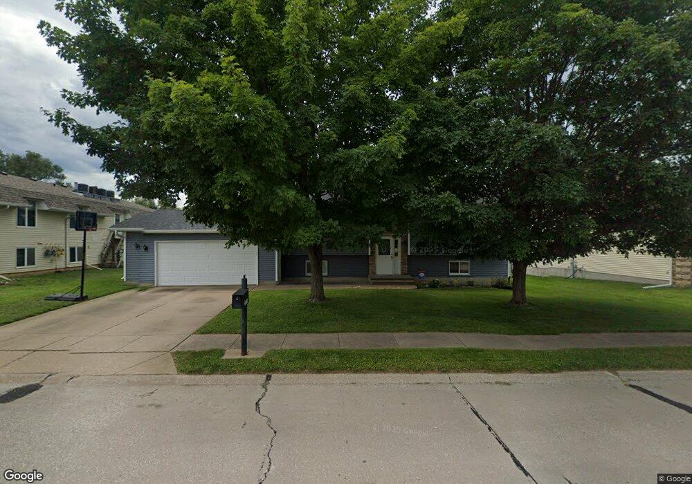 2803 W 63rd St, Davenport, IA 52806 - photo 1