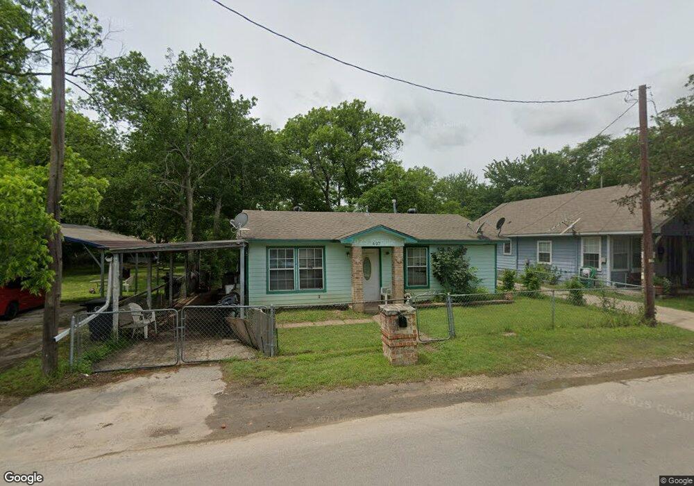 607 Sabine Ave, Cleburne, TX 76031 - photo 1