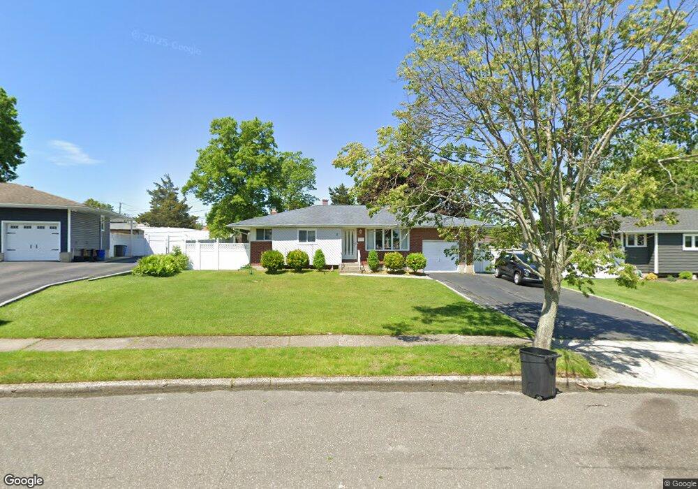 6 Eva Path, ComMacK, NY 11725 - photo 1