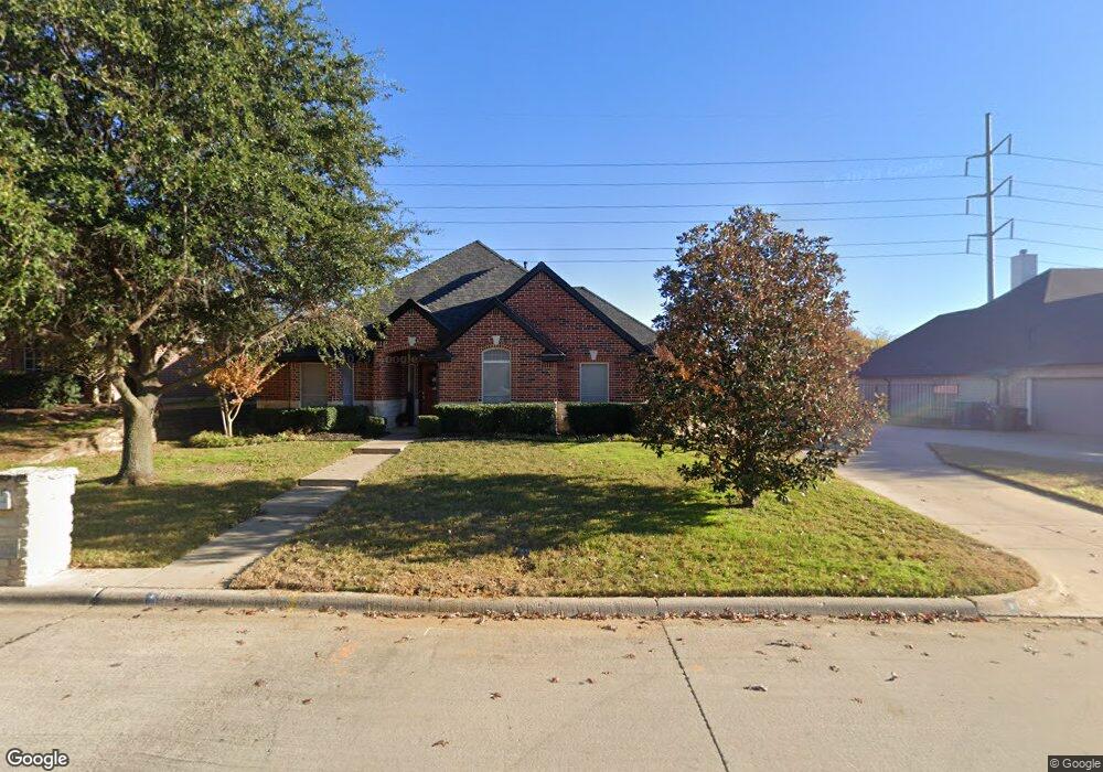 609 Palo Duro Dr, Hurst, TX 76054 - photo 1