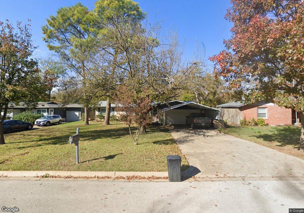 46 Shadowbrook Ln, Hurst, TX 76053 - photo 1