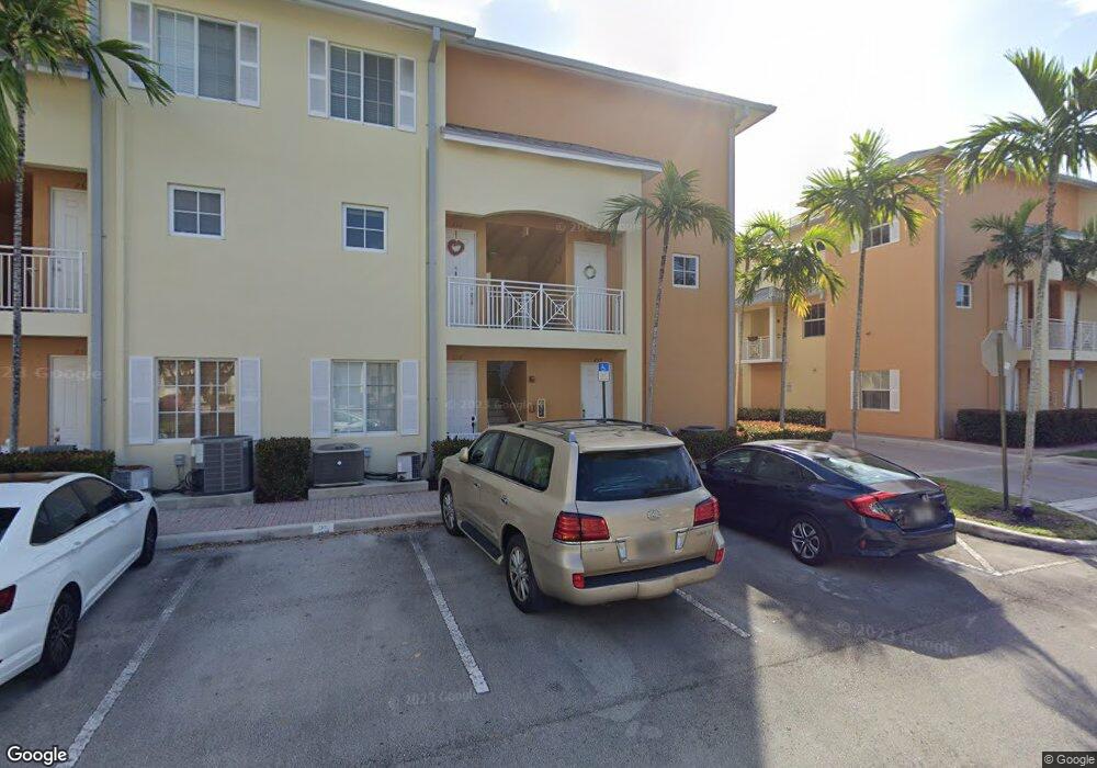 261 Olssen Ave unit 261, Fort Lauderdale, FL 33312 - photo 1