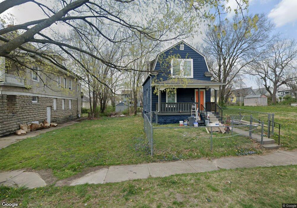 2728 Park Ave, Kansas City, MO 64109 - photo 1