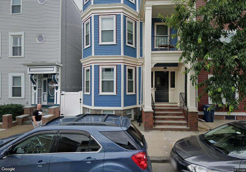 609 E 5th St unit 3 609, Boston, MA 02127 - photo 1