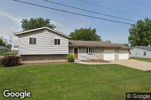 101 N Grove St, Creston, IL 60113