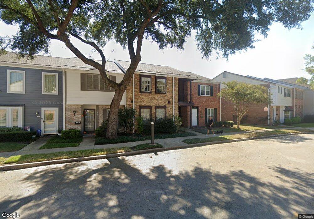 1245 Country Place Dr, Houston, TX 77079 - photo 1