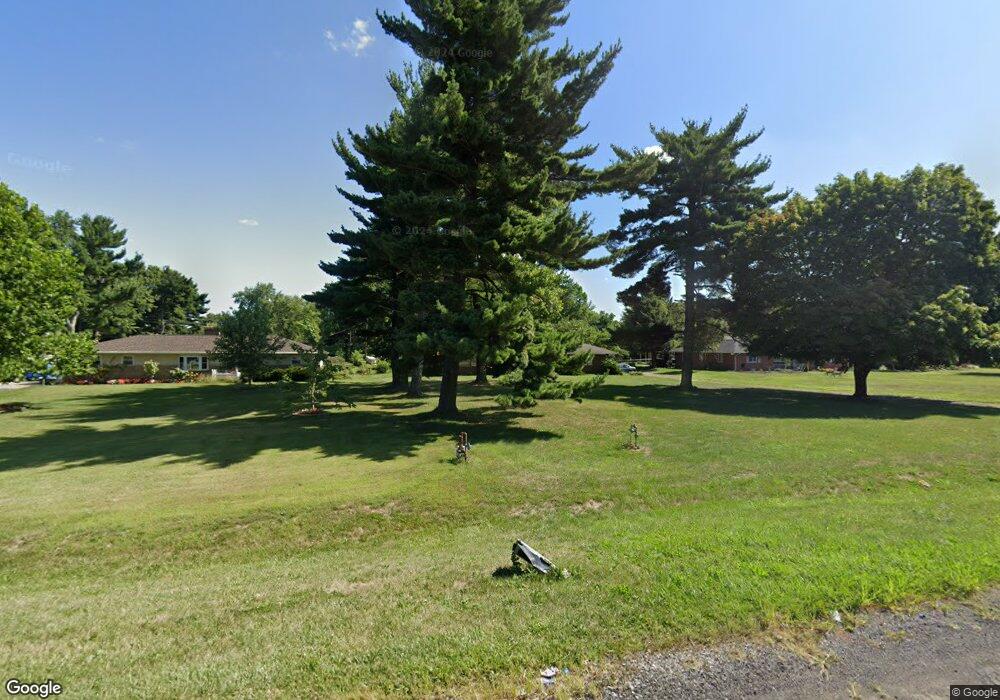 4632 Winchester Pike, Columbus, OH 43232 - photo 1