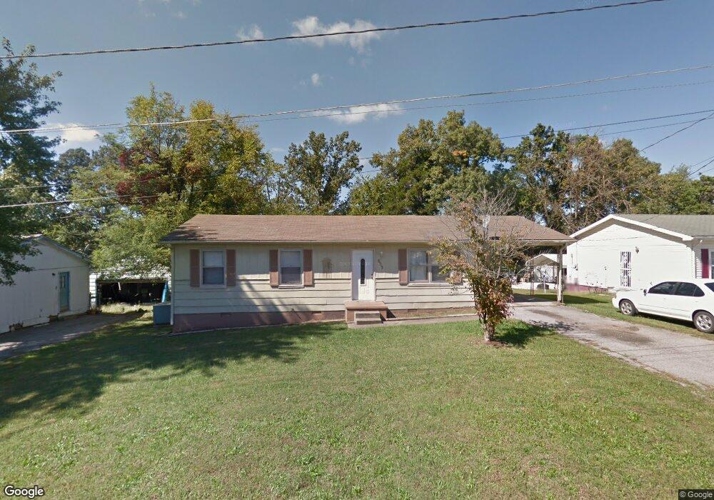 653 Spindle Tree Dr, Hopkinsville, KY 42240 - photo 1