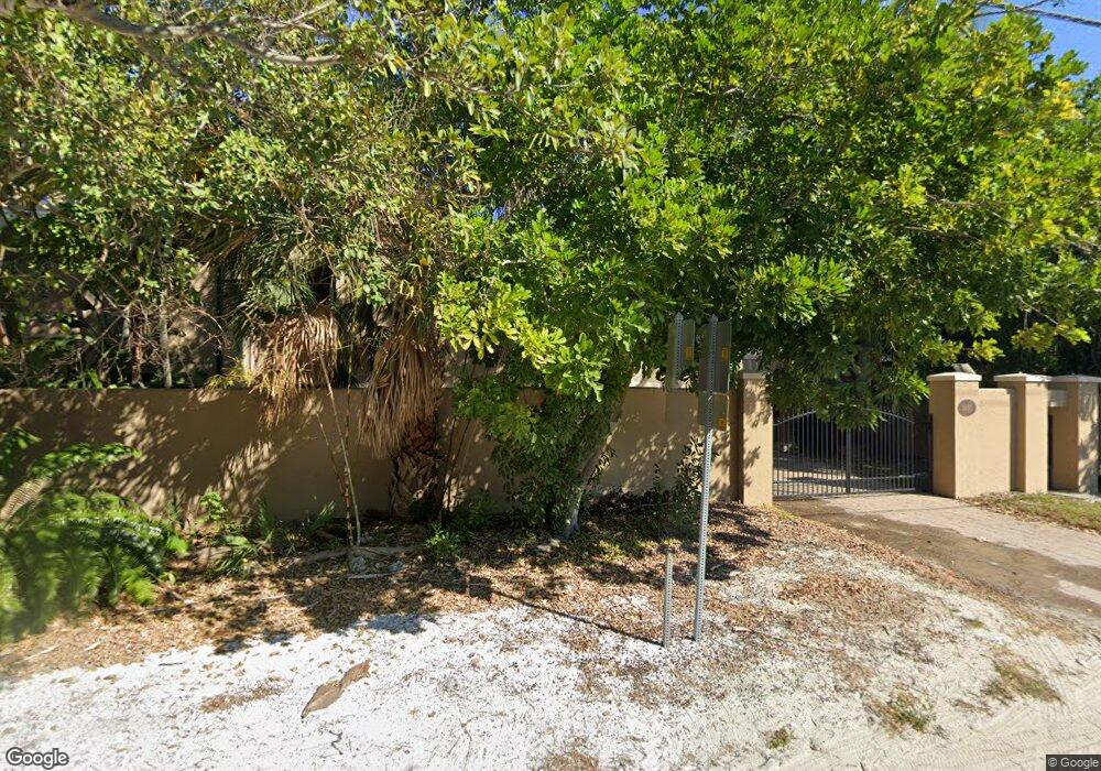 1270 Tree Bay Ln, Sarasota, FL 34242 - photo 1