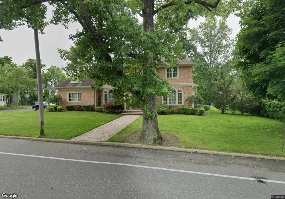 74 Fairview Ave, Great Neck, NY 11023 - photo 1