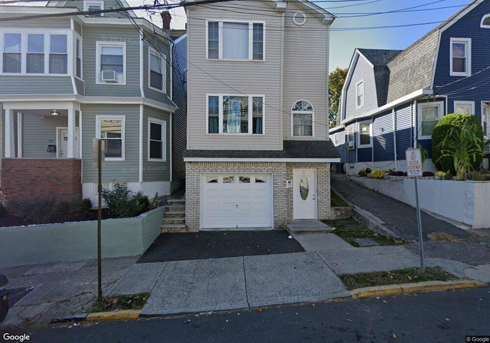15 Barnert Place, Paterson, NJ 07522 - photo 1